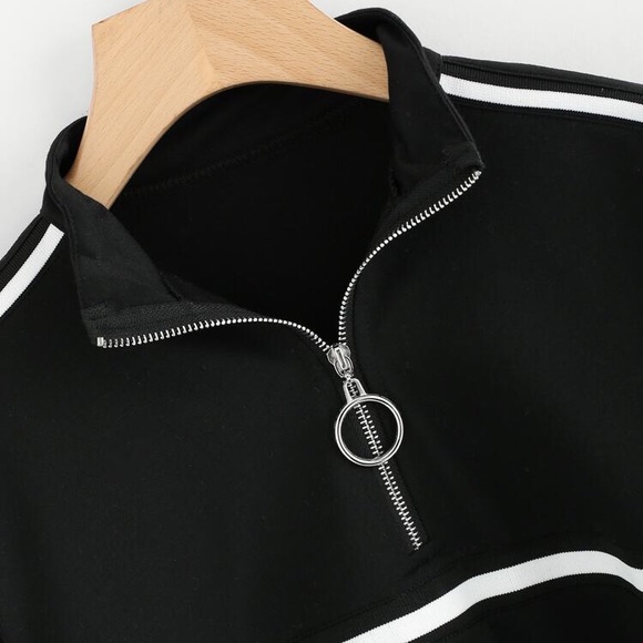 SHEIN Half Zip Crewneck Sweatshirt - Picture 2 of 10